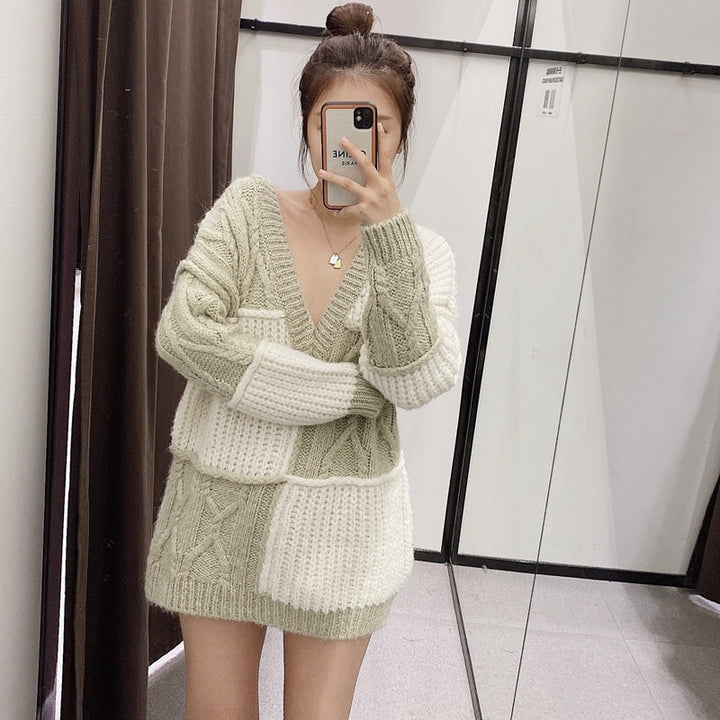 Women's V-neck Sweater Knitwear